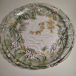 Holly/Christmas Sculpted Serving Tray Winter Sleigh Ride Clear Glass 13" Round